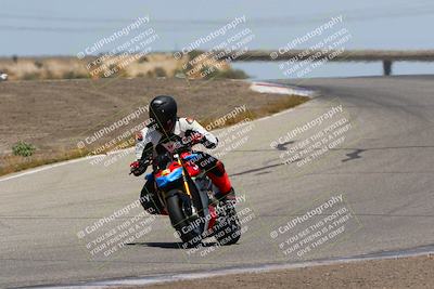 media/May-22-2023-Fastrack Riders (Mon) [[ae7626d9d8]]/Level 2/1230pm (Outside Grapevine)/